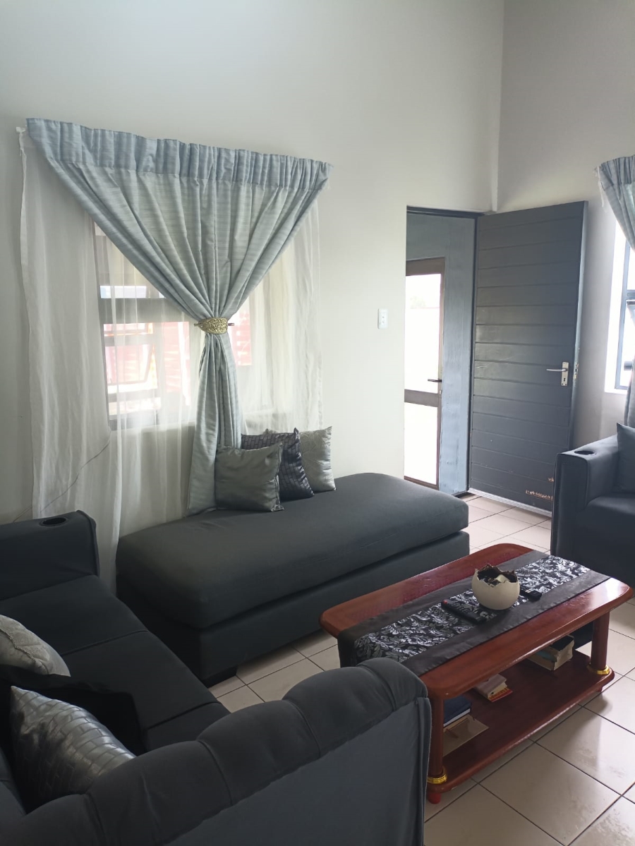 2 Bedroom Property for Sale in Parsonsvlei Eastern Cape